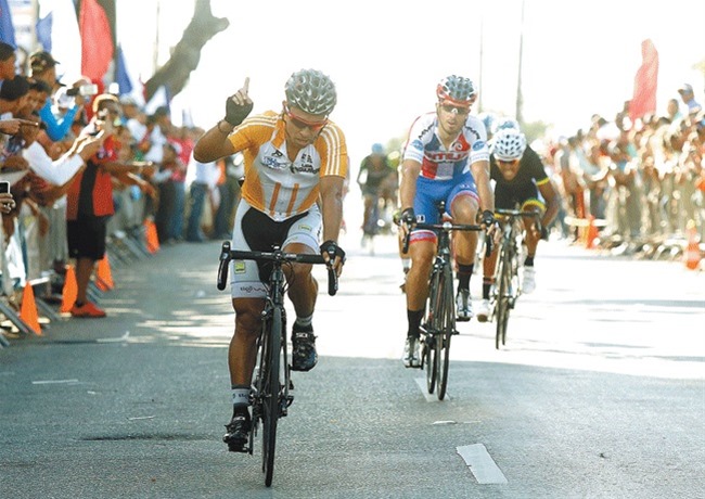 Castañeda se llevó la sexta etapa de la Vuelta Ciclística Independencia