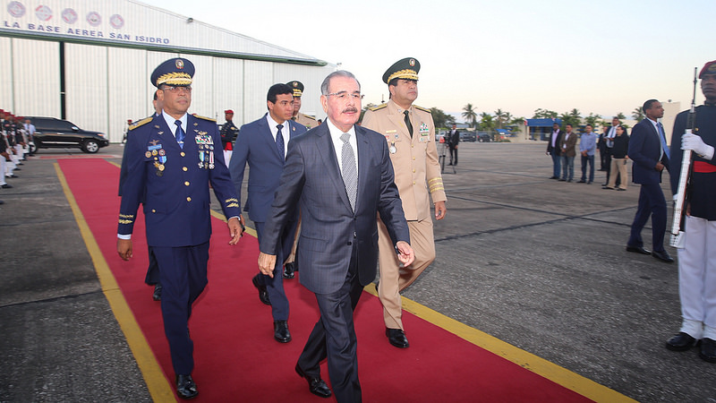 Presidente Medina salió este lunes hacia Guatemala para participar en la Cumbre SICA