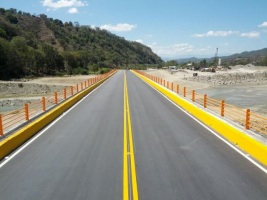 Obras Públicas anuncia finalización de puentes y carretera en el Sur