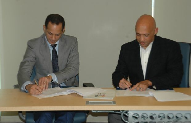 Ministerio de la Juventud y la MLB firman convenio de colaboración