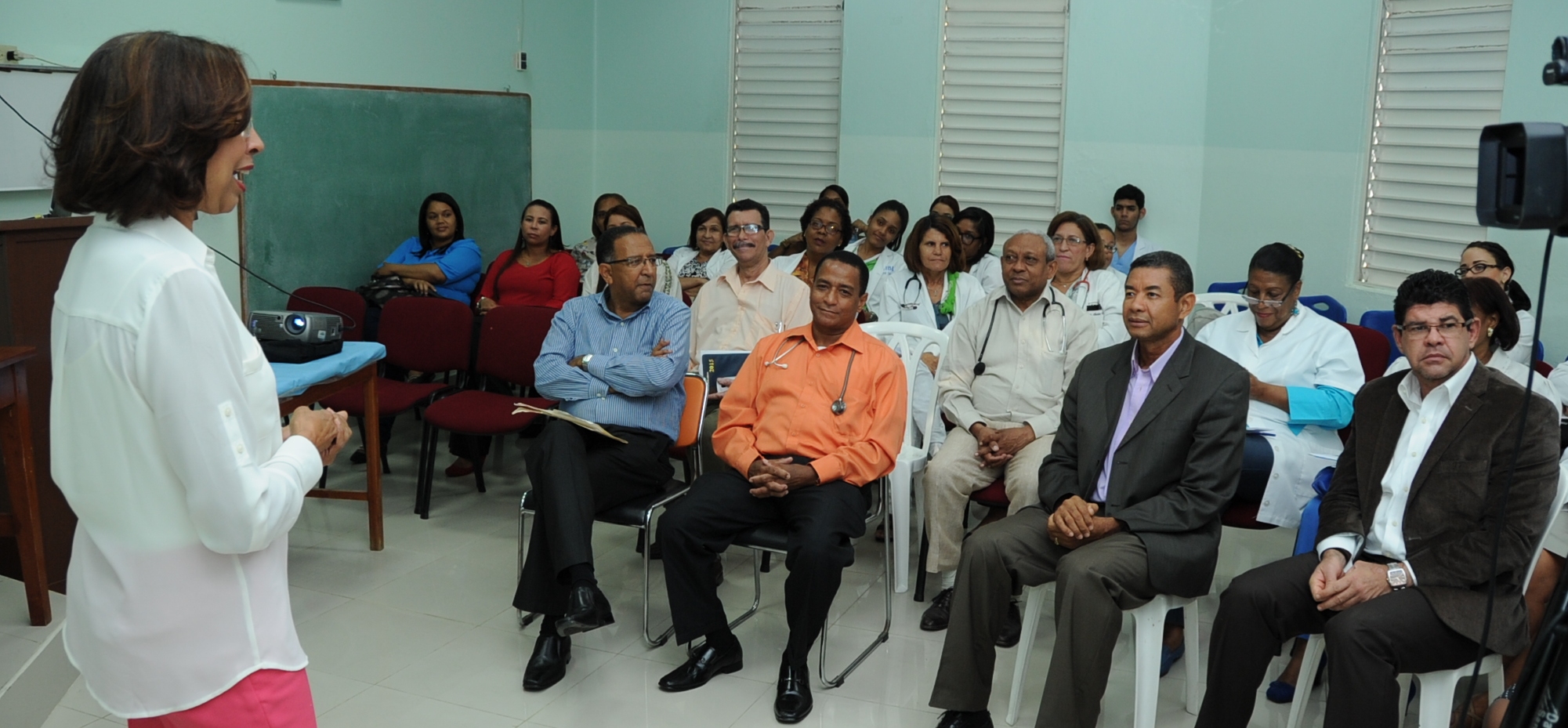 Dictan conferencia sobre “anemia falciforme” en Hospital Infantil Santo Socorro