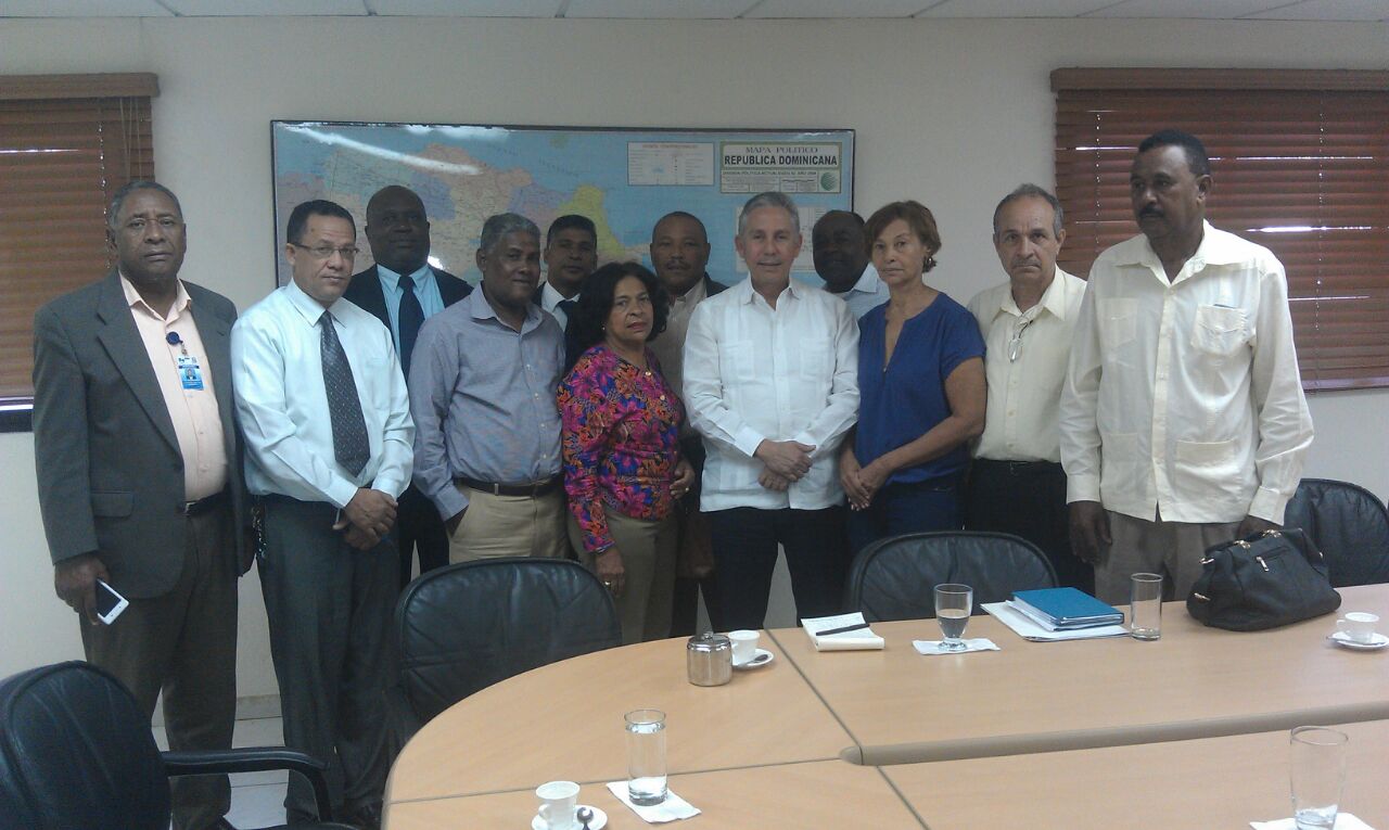 Movimiento Educativo con Leonel realiza encuentro.