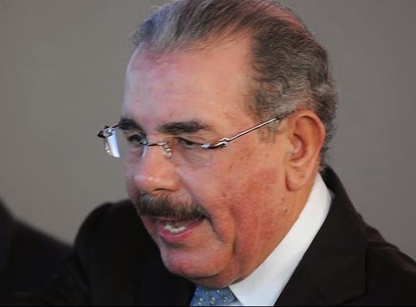 Presidente Medina viaja a la Florida para tratarse atenderse dermatitis