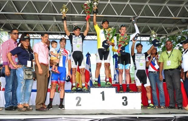 Colombiano Oyola conquista la edición 36 de la Vuelta Independencia