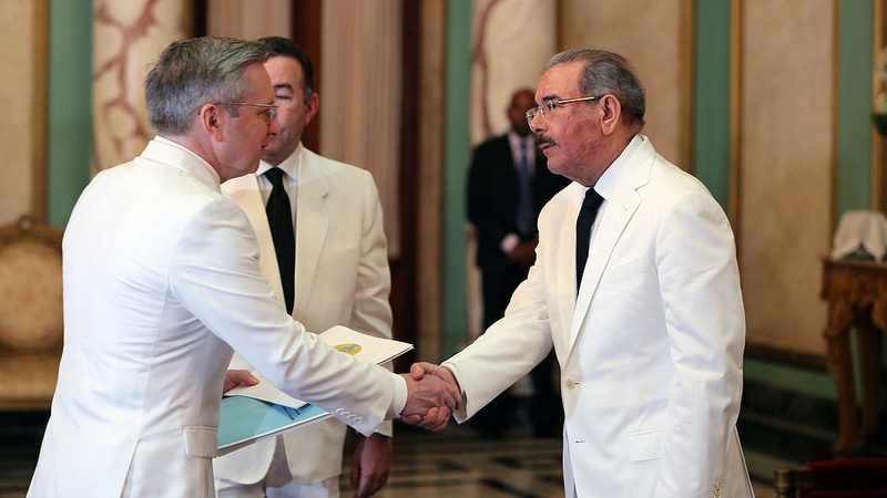 Presidente Medina recibe credenciales embajadores de México, Ecuador, Haití y Kazajstán