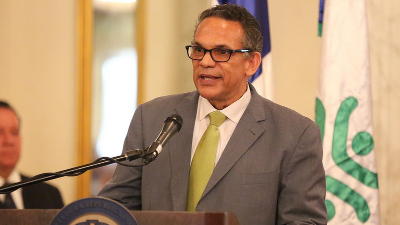 Medina emite decreto para reforma municipal y monitoreo ayuntamientos