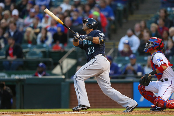 Cruz pegó HR 14 en victoria de Seattle; Rodney se anotó octavo rescate; Pujols y Aybar, dos hits cada uno