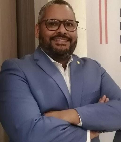 Carlos Rojas dicta conferencia en México sobre «la desinformación, delito organizado y su impacto en la seguridad social»
