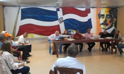 Reunión del Comité de Apoyo a la Feria EcoturÍstica y de Producción y los representantes de la Fundación Ciencia y Arte, Inc., en El Cercado.