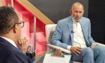 El director ejecutivo del instituto Nacional de Bienestar Estudiantil (Inabie), Víctor Castro, ofrece declaraciones.