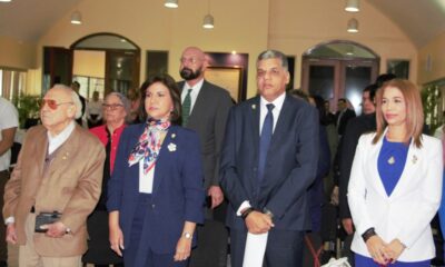 En la gráfica, de derecha a izquierda, los diputados Silvia García, Ramón Emilio Goris y Margarita Cedeño, aspirantes a la presidencia del PARLACEN